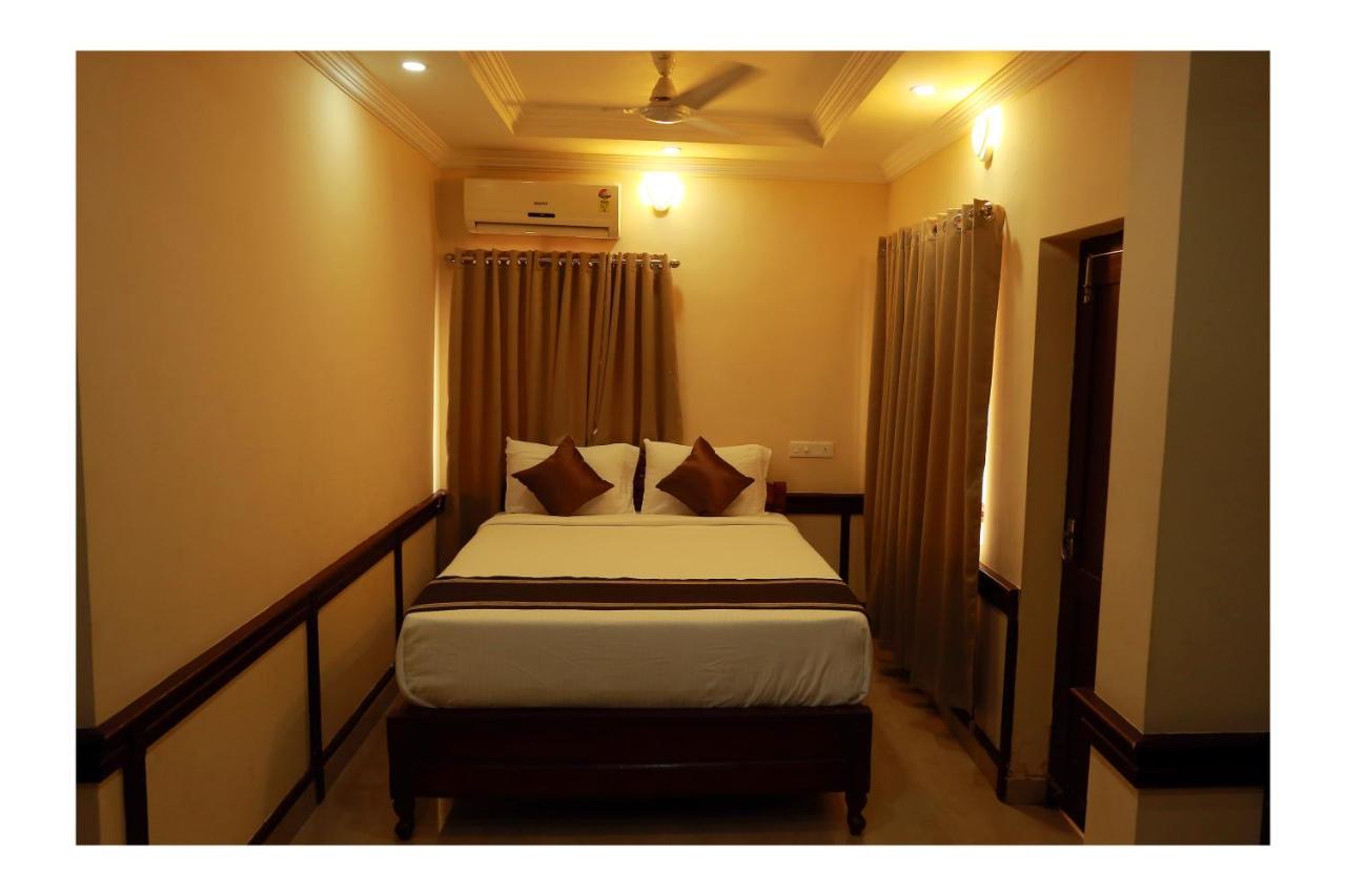 Corridor Calicut Airport Hotel Kondotty Eksteriør bilde
