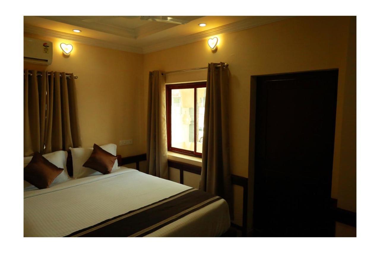 Corridor Calicut Airport Hotel Kondotty Eksteriør bilde