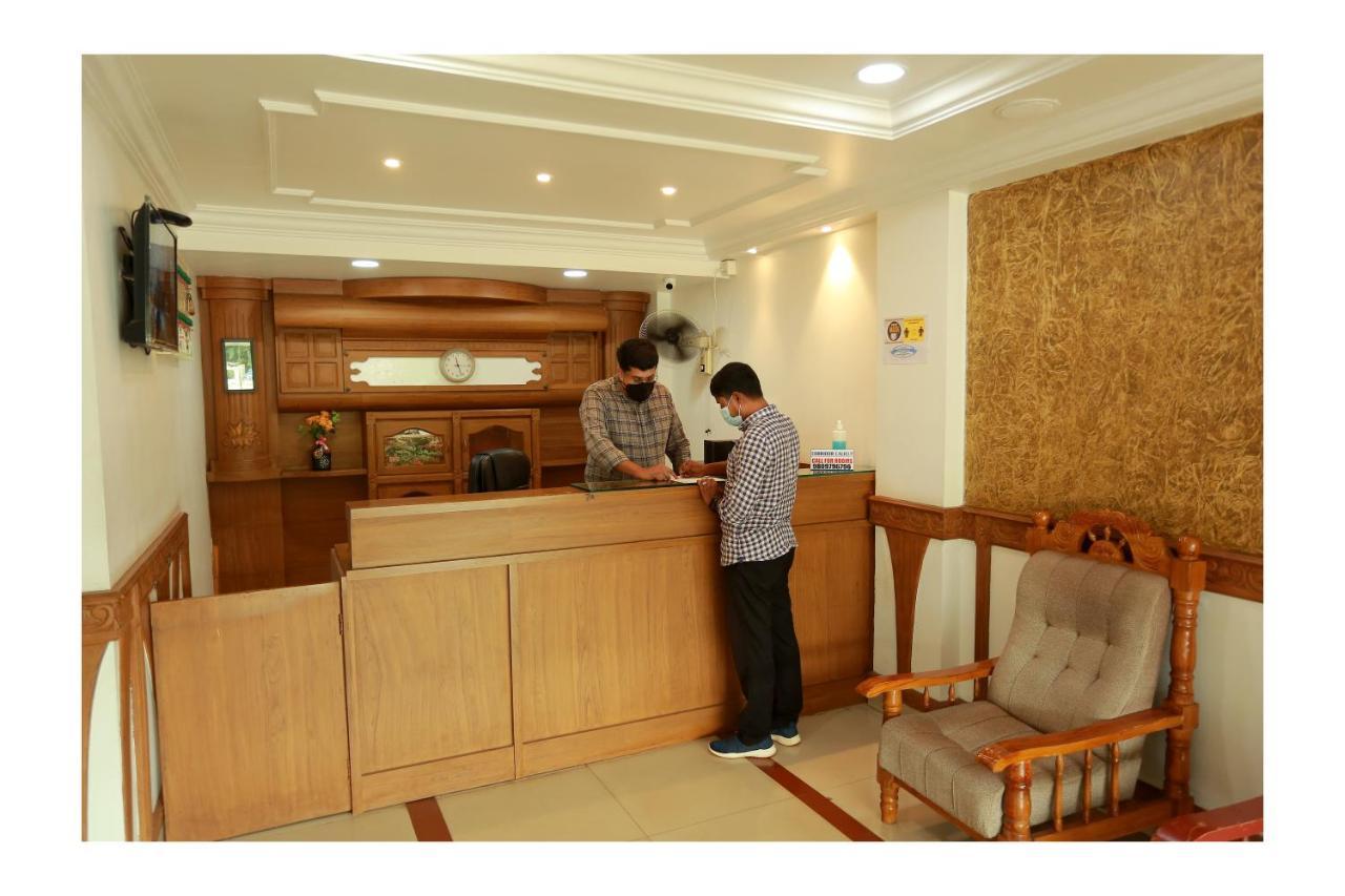 Corridor Calicut Airport Hotel Kondotty Eksteriør bilde
